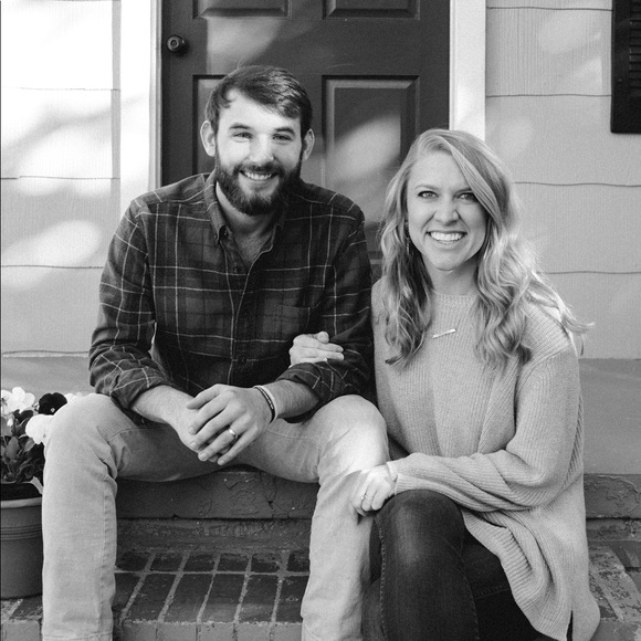 Meet your Posher, Leslie - Picture 1 of 1